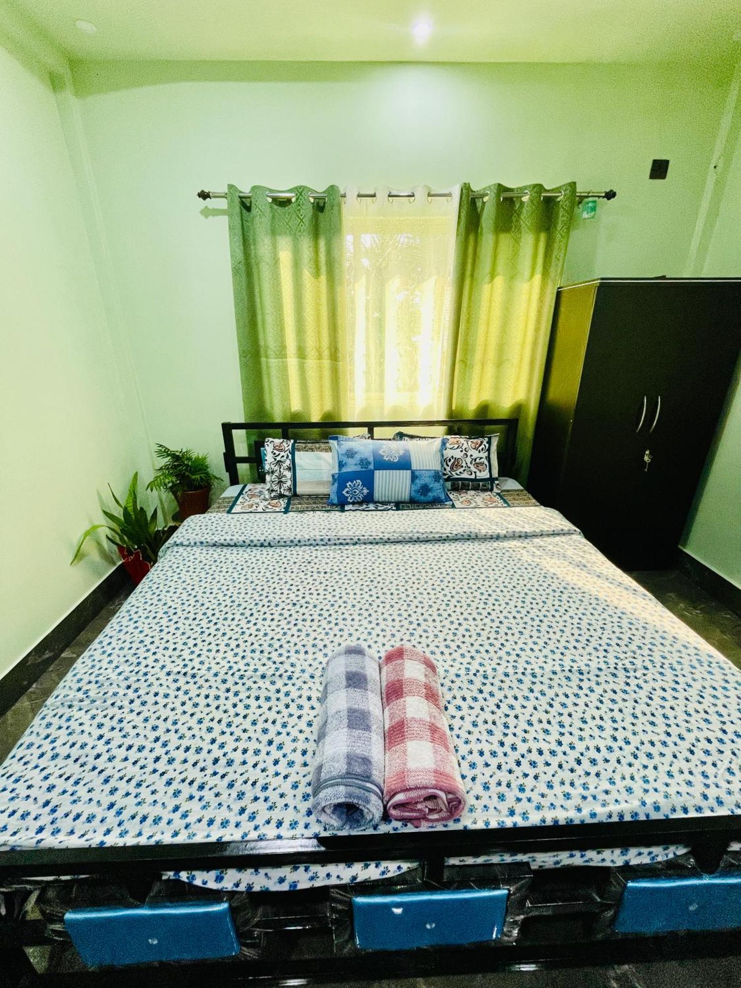 Deka'S Homestay Tezpur Eksteriør bilde